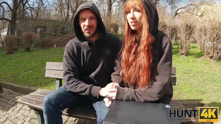 Так сильно нужны были деньги, что пришлось сделать своего парня куколдом