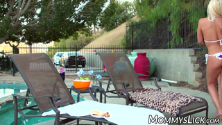 Alluring stepmom rimming stepdaughter in sixtynine pose