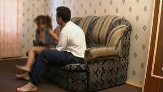 Отячим снял домашнее порно с совершеннолетней Стефани