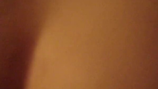 Пососала и повернулась попкой