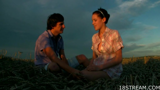 Teen couples fucks outdoors at dusk